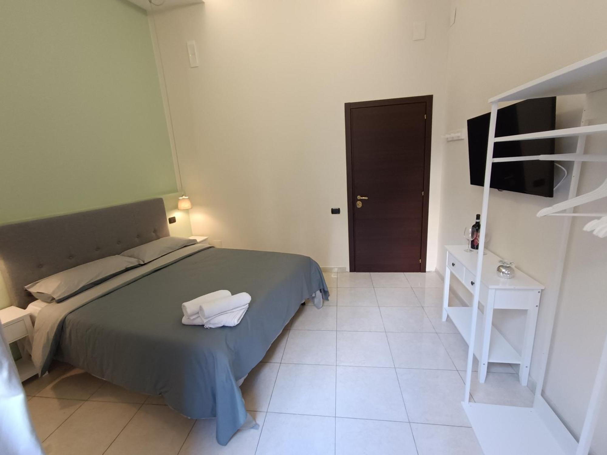 Residenza Geri - Suite And Home Napoli Centro Eksteriør bilde