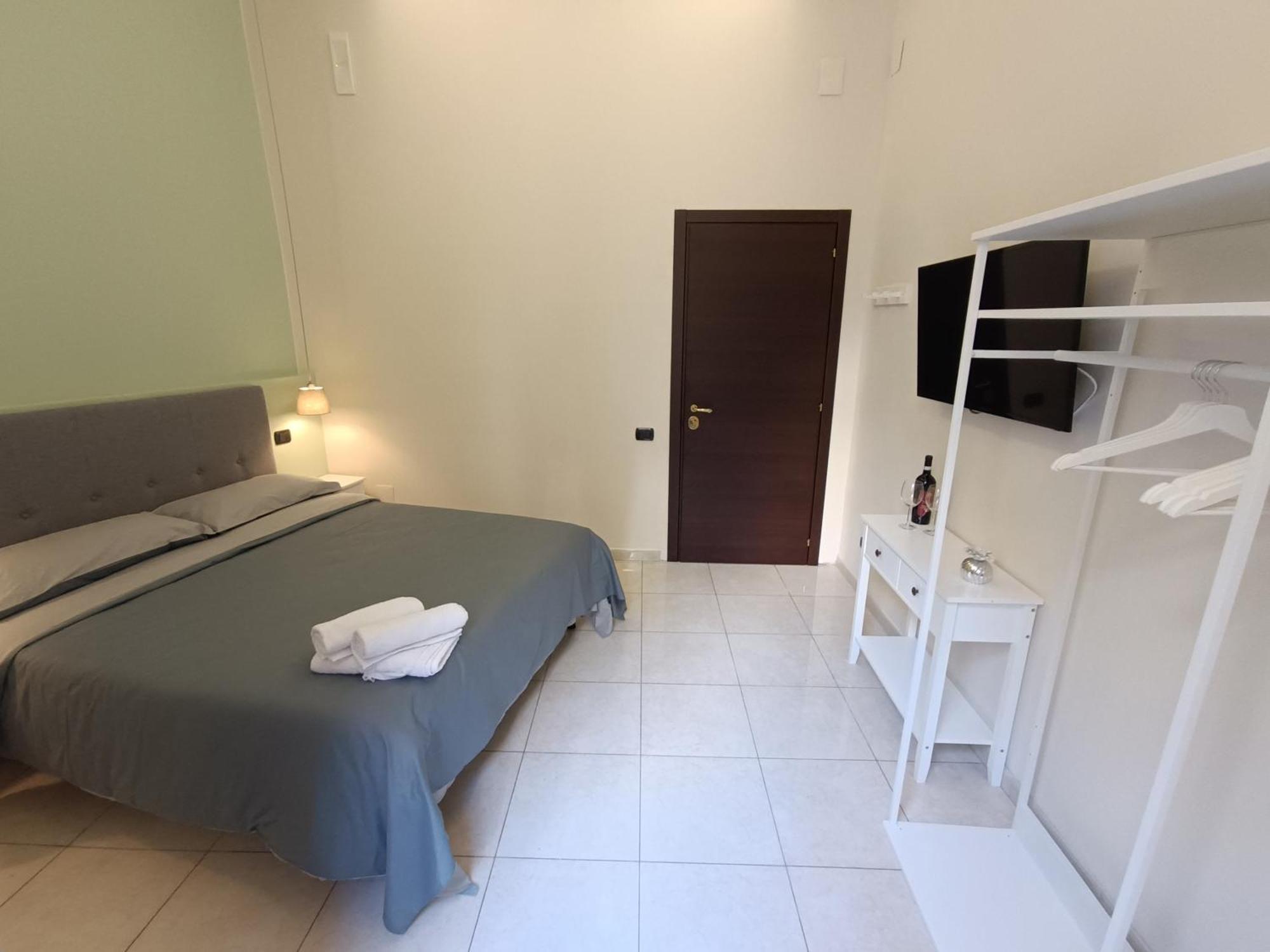 Residenza Geri - Suite And Home Napoli Centro Eksteriør bilde