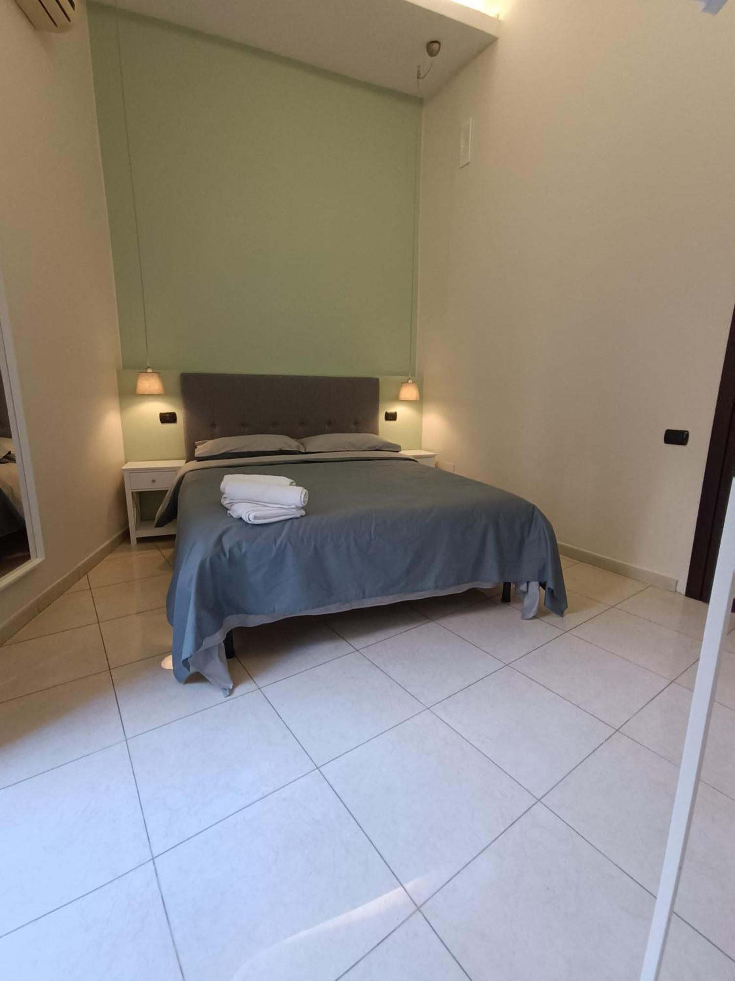 Residenza Geri - Suite And Home Napoli Centro Eksteriør bilde