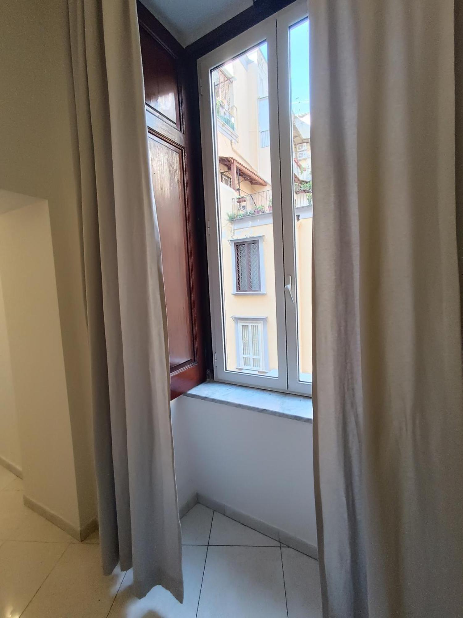 Residenza Geri - Suite And Home Napoli Centro Eksteriør bilde