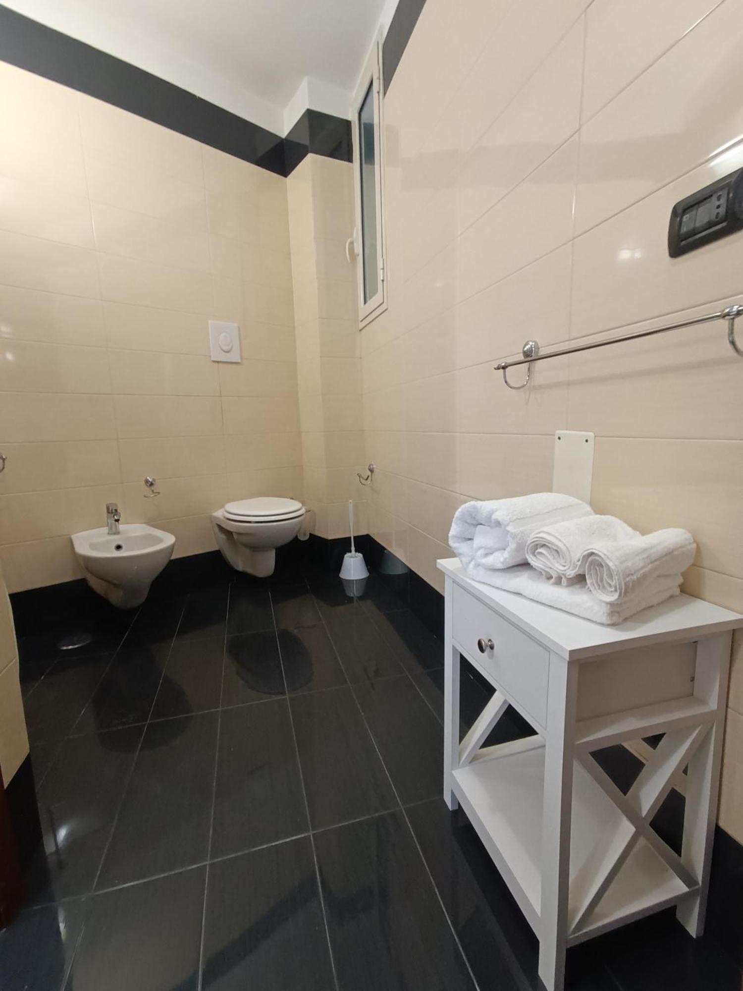 Residenza Geri - Suite And Home Napoli Centro Eksteriør bilde