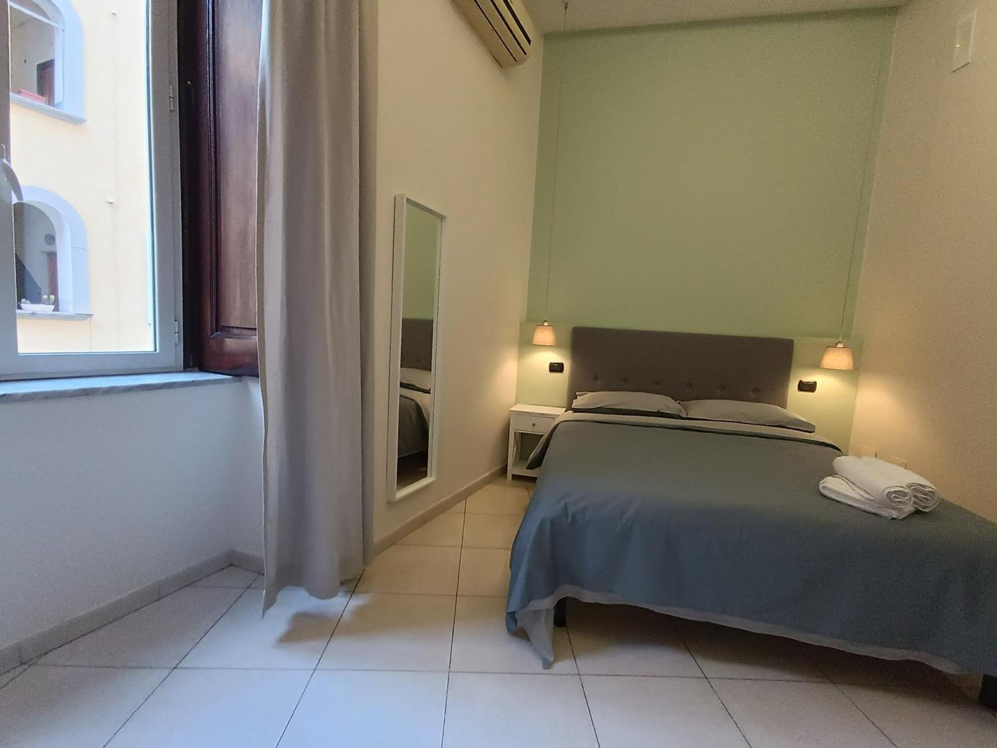 Residenza Geri - Suite And Home Napoli Centro Eksteriør bilde