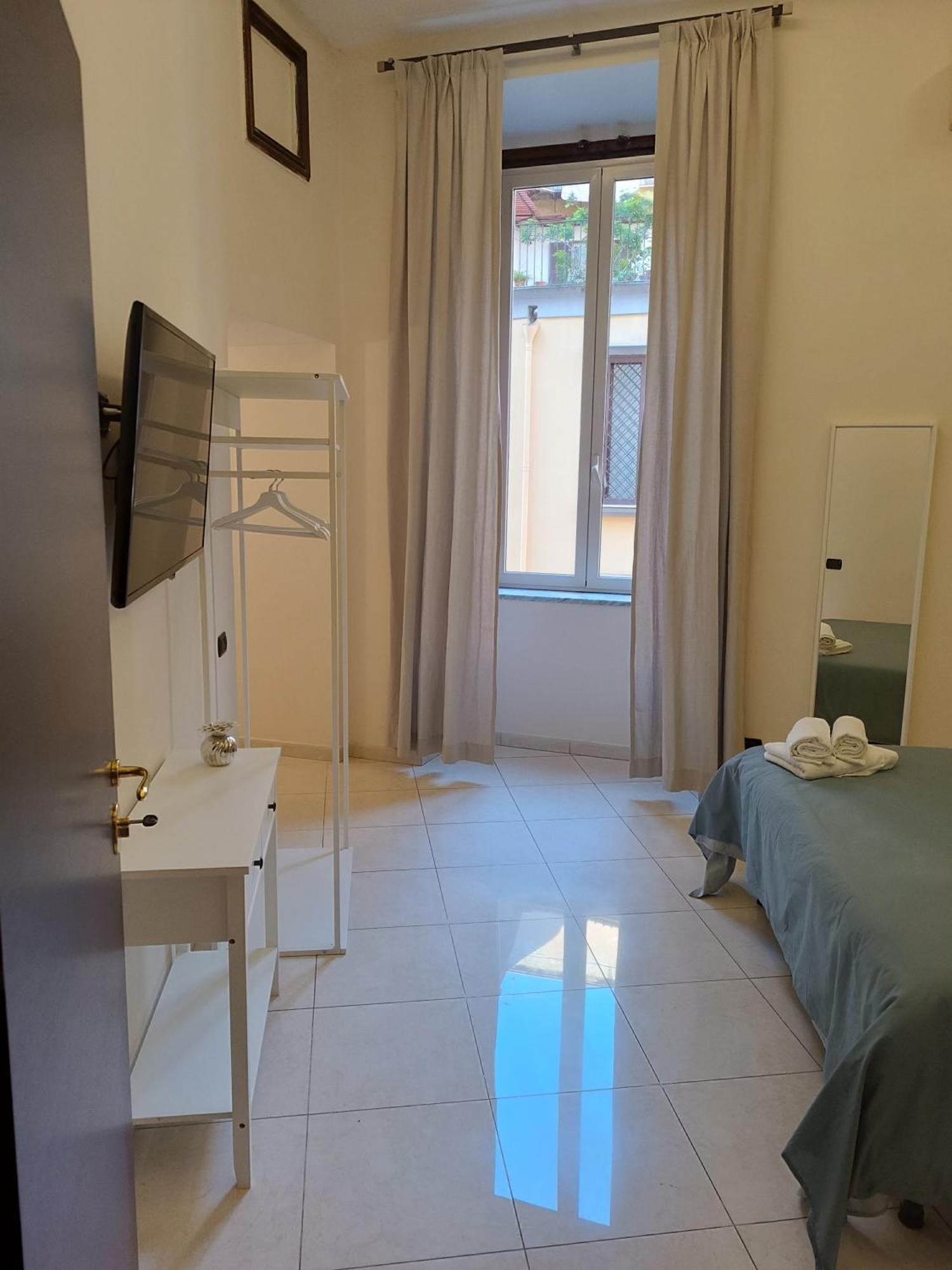 Residenza Geri - Suite And Home Napoli Centro Eksteriør bilde
